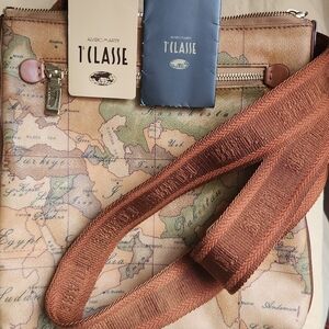 Alviero Martini 1A Classe Unisex Map-Print Crossbody in Brown and Tan Euc